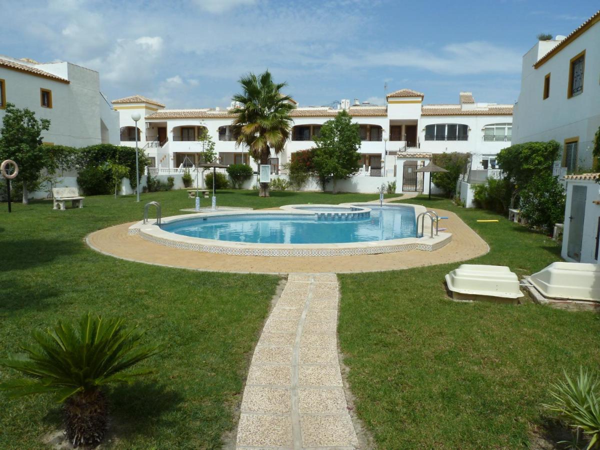 Vistabella Golf Flat With Access To Pool And Parking Villa Orihuela Eksteriør billede